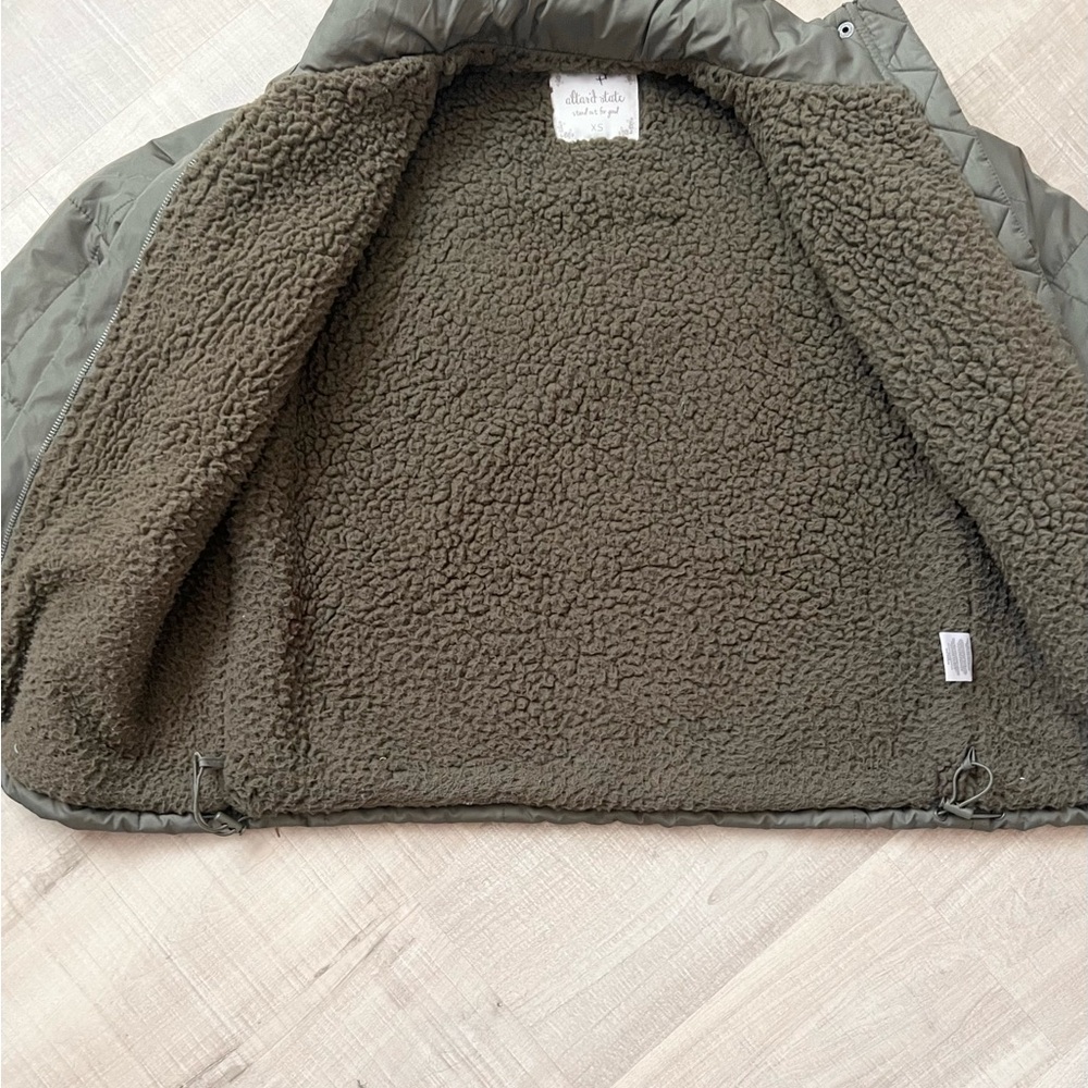 Altar’d State Light Puffer Jacket - Picture 2 of 14